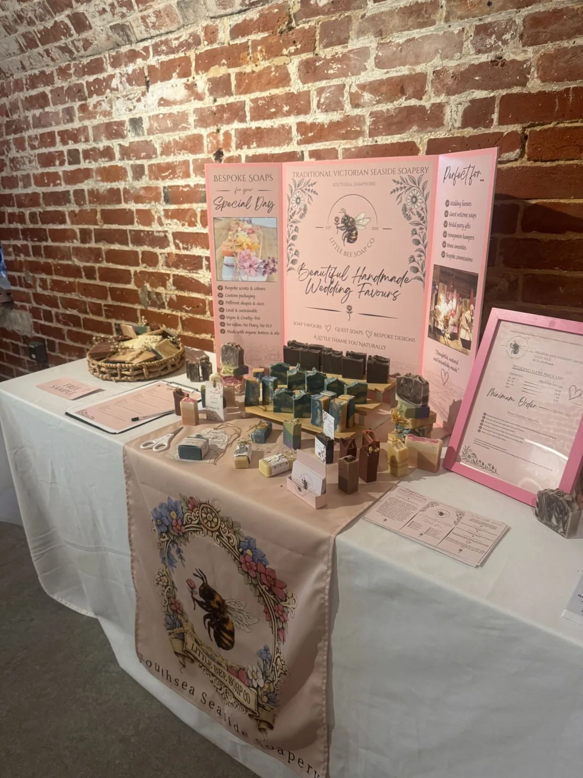 Little Bee stand at a wedding fair